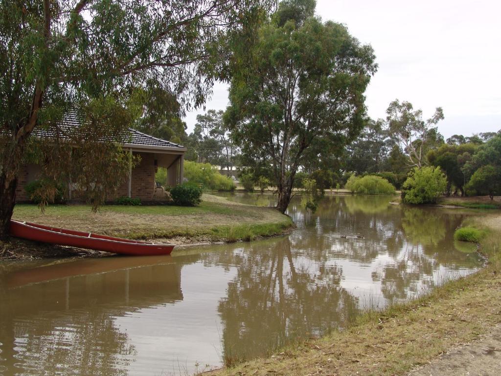 Magdala Motor Lodge & Lakeside Restaurant Stawell Ngoại thất bức ảnh